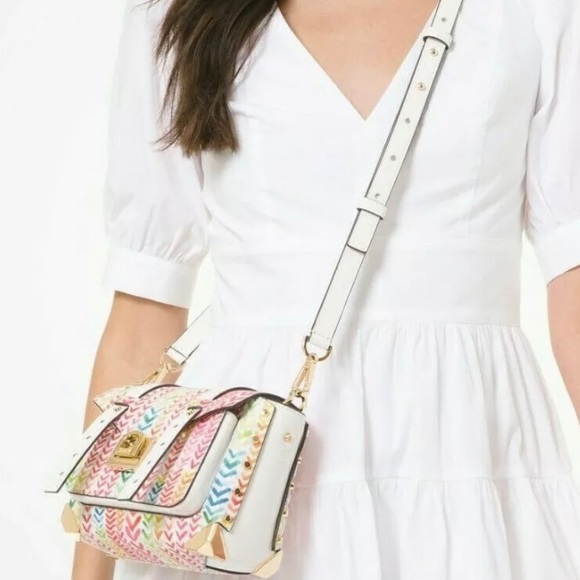 Michael Kors Manhattan Printed Satchel NWT - Picture 11 of 15